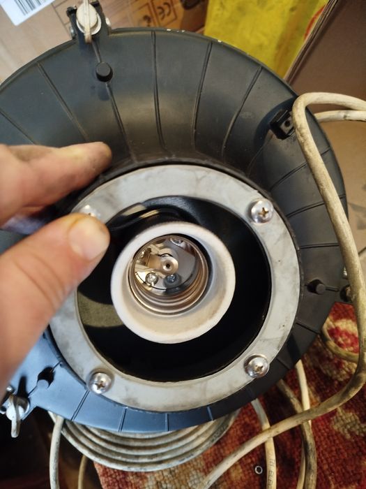 Подвесной промышленный светильник