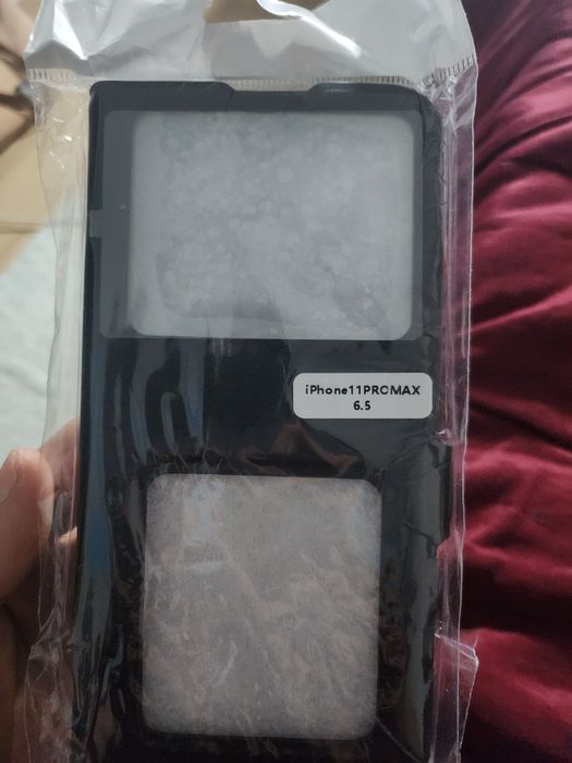 Vendo capa nao aberta de iPhone 11 ProMax