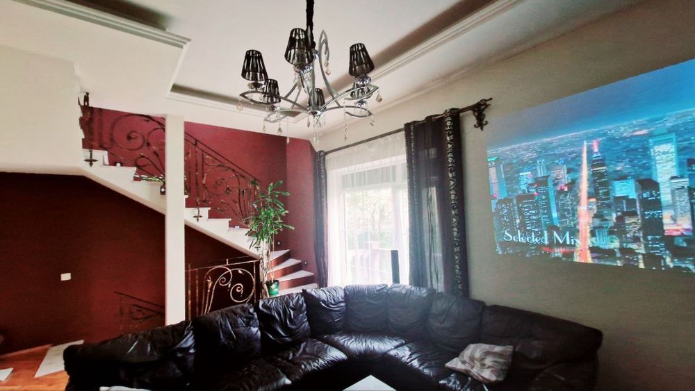 Продається будинок в центрі м. Дрогобич