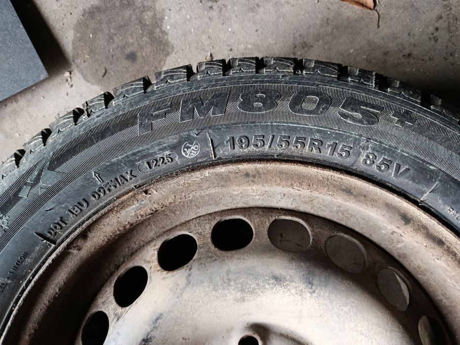 2 Opony zimowe 15  z 2025roku