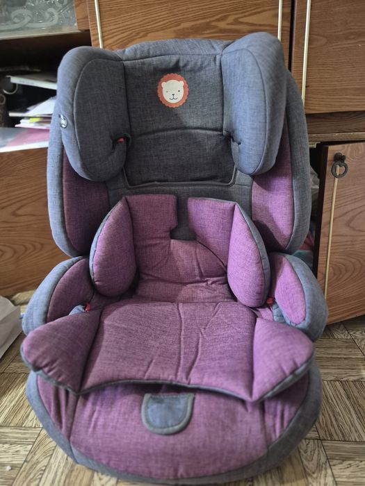 Продам дитяче автокрісло lionelo