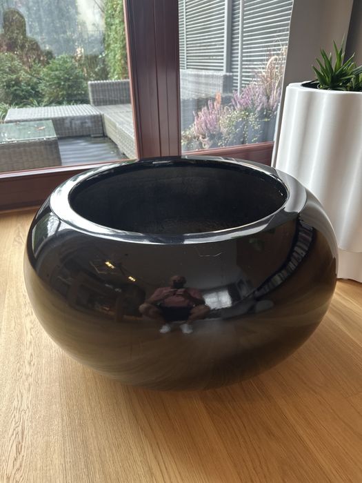 Donica czarna bardzo dobry stan!