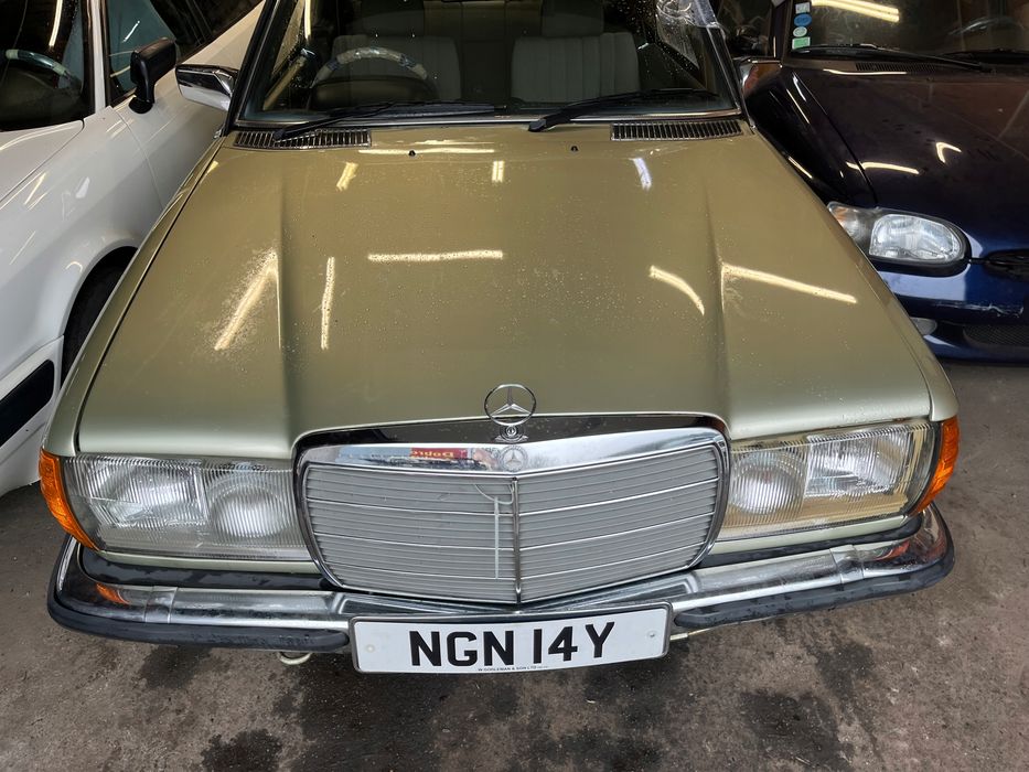 mercedes 123 coupe 1983 błotnik prawy zderzak maska gril lampy