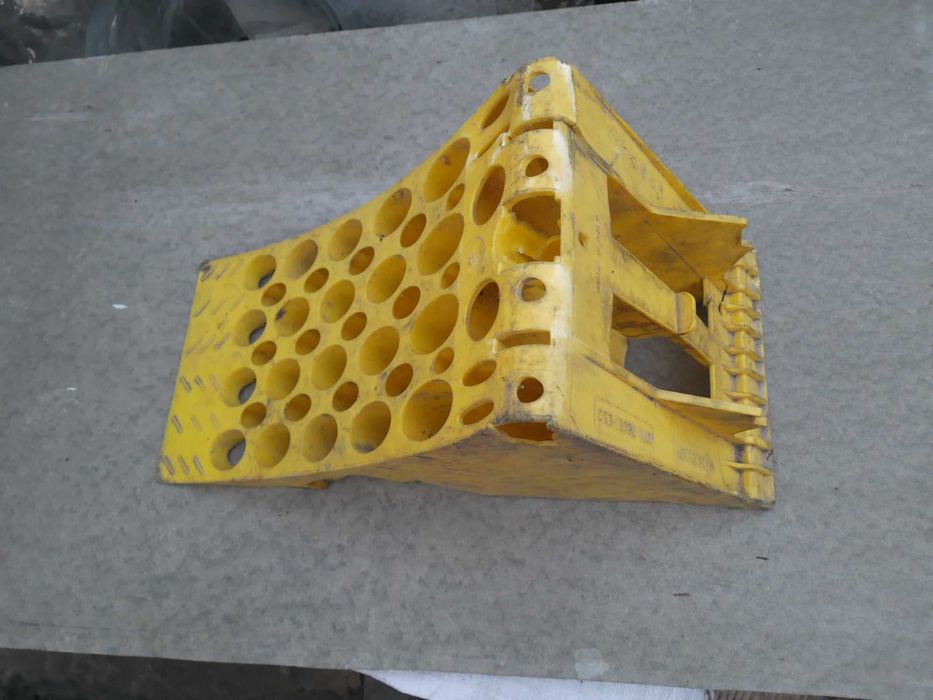 Черевик-упор противідкатний пластиковий