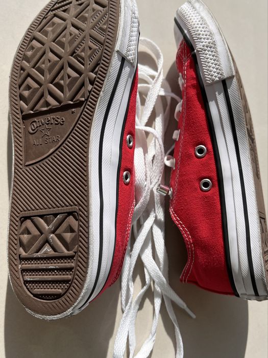 Converse Chuck Taylor vermelhas, tam. 35 - como novas + caixa