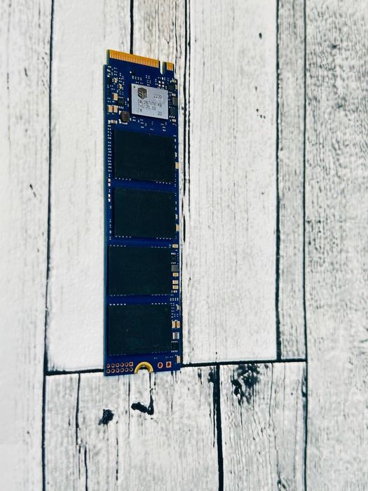 SSD накопичувач Kingston PCIe 4.0 NVMe M.2 NV2 2TB (SNV2S/2000G)