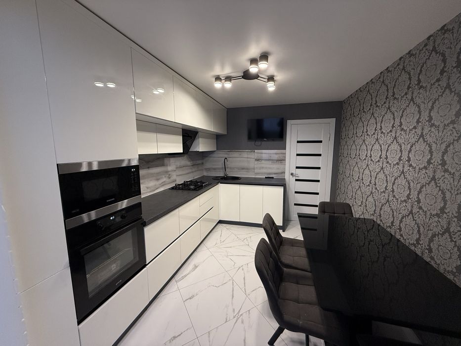 Продаж 2 кімнатної квартири