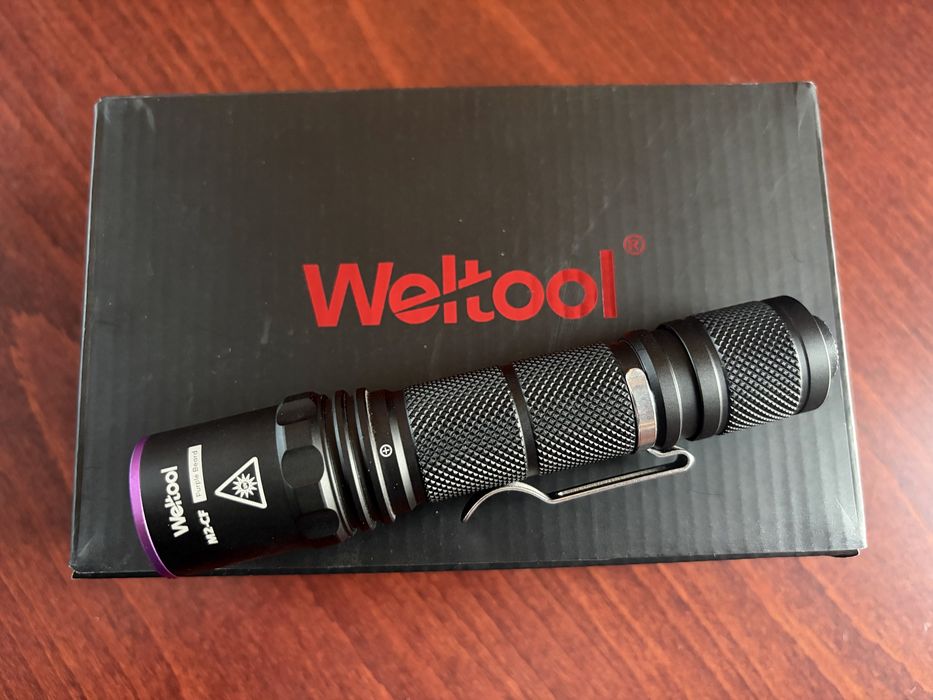 Weltool M2-CF Latarka UV