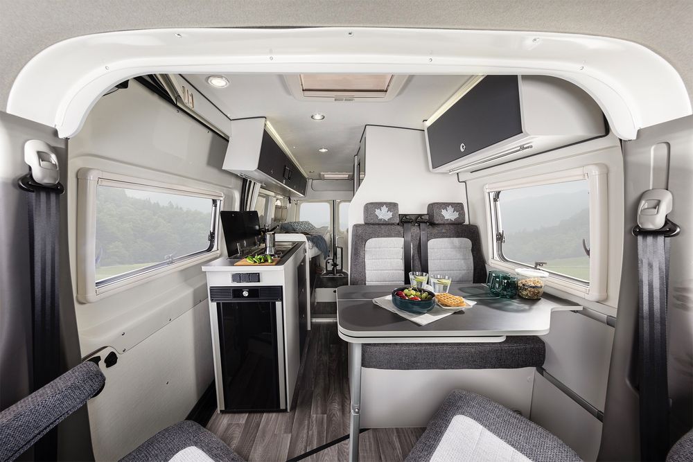 Zabudowa kampera Renault Master