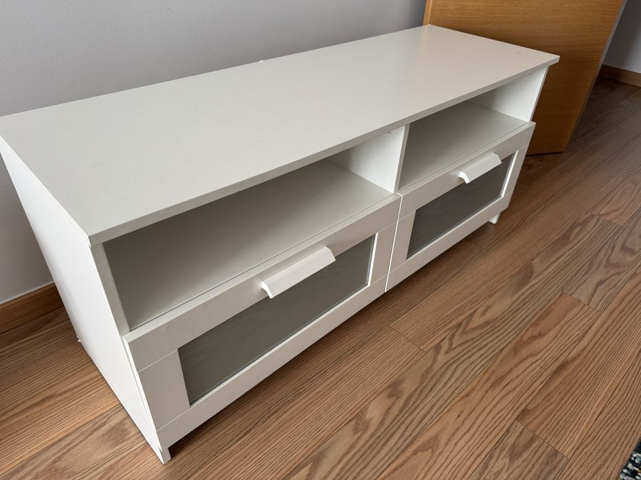 Movel tv branco BRIMNES