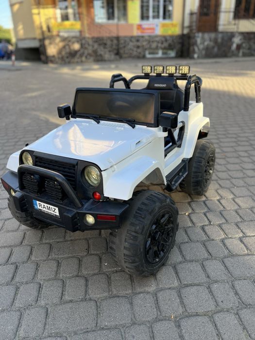 Дитячий електромобіль RAMIZ Jeep 2x2 (білий)