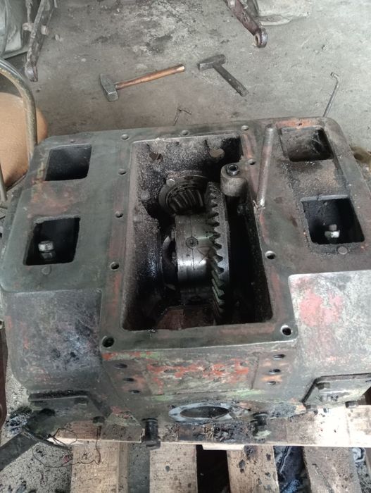 Zetor 3011 tylny most zwolnice plecak