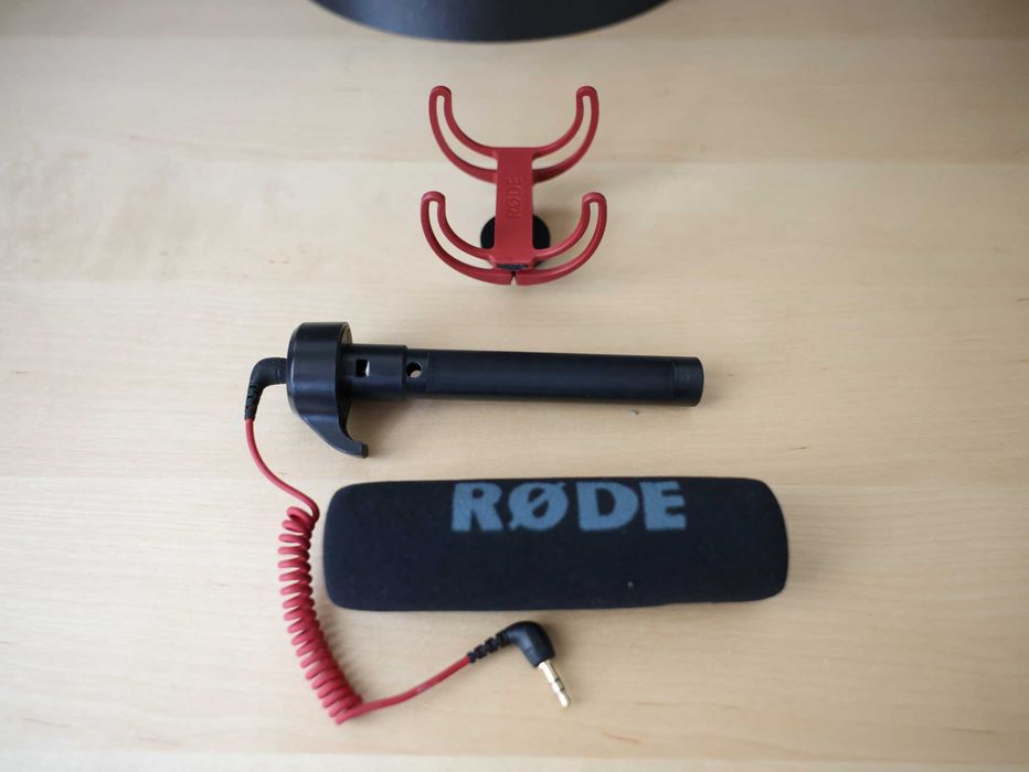 Microfone Rode Videomic GO (Suporte partido)