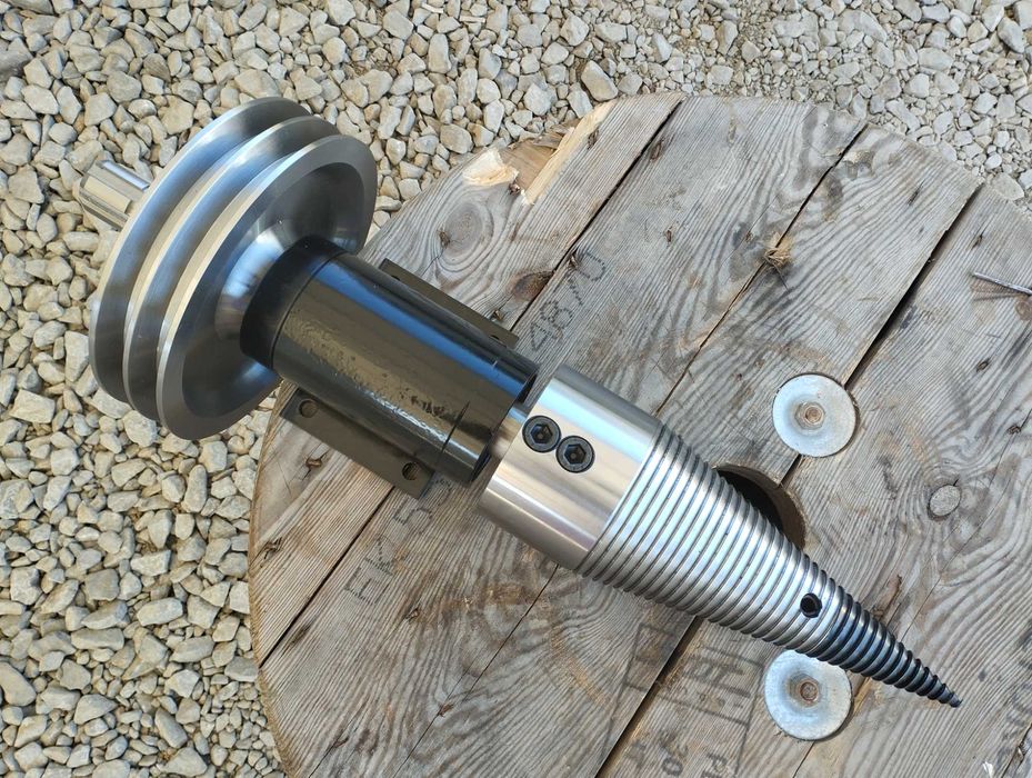 Łuparka świdrowa WOM z kołem pasowym / świder do drewna 100mm