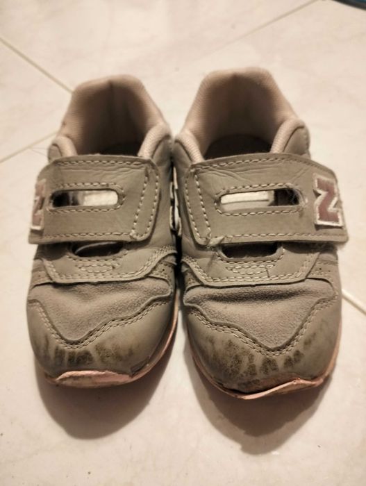 Tênis new balance 23