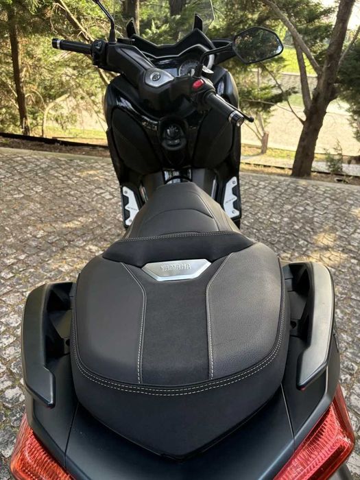 Yamaha XMAX 300 Tech Max