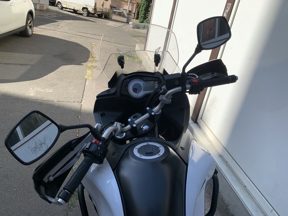Продам suzuki  V-strom  DL650