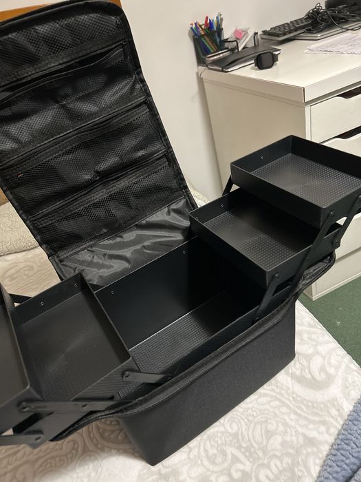 Mala para maquilhagem/unhas