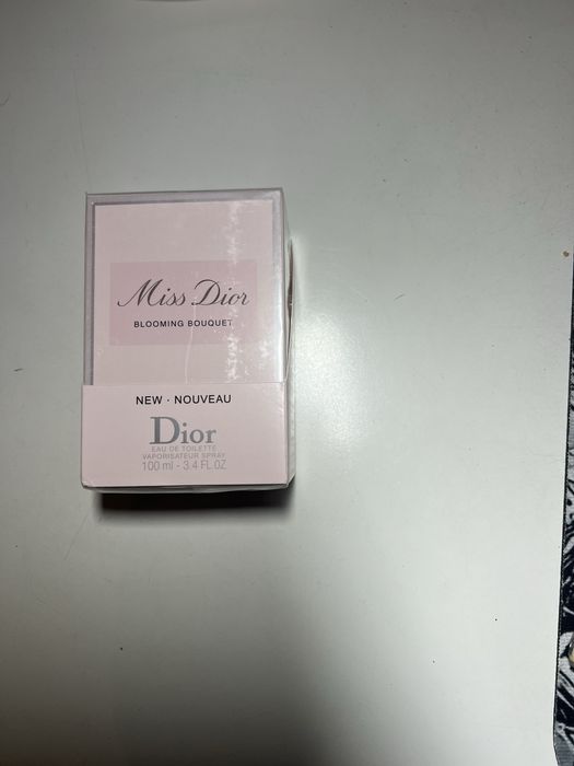 Miss dior perfum