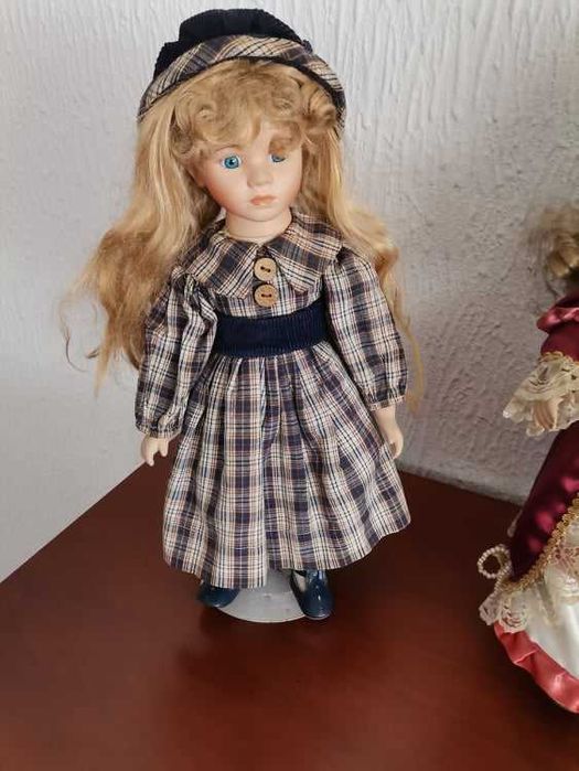 Bonecas Porcelana com Suporte