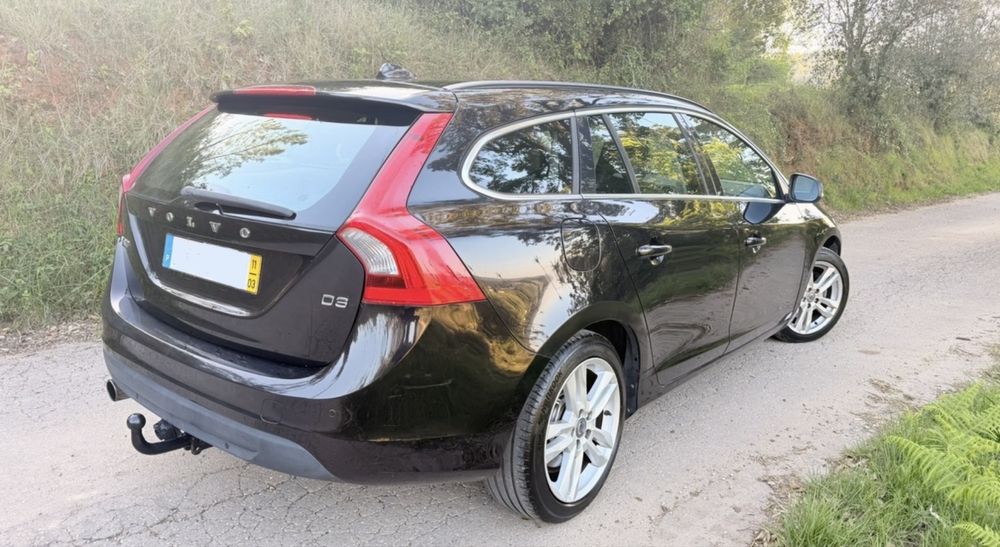 Volvo V60 D3 2011