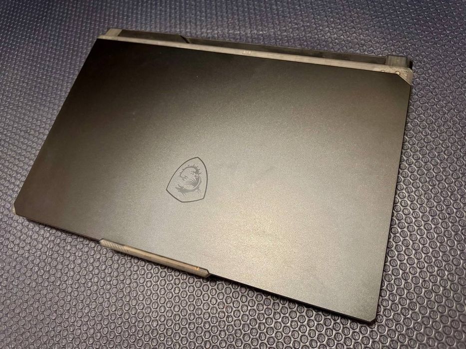 MSI Cyborg 15 - RTX 4050 6GB, i5 12th Gen, 16GB RAM, SSD 512GB, 144Hz