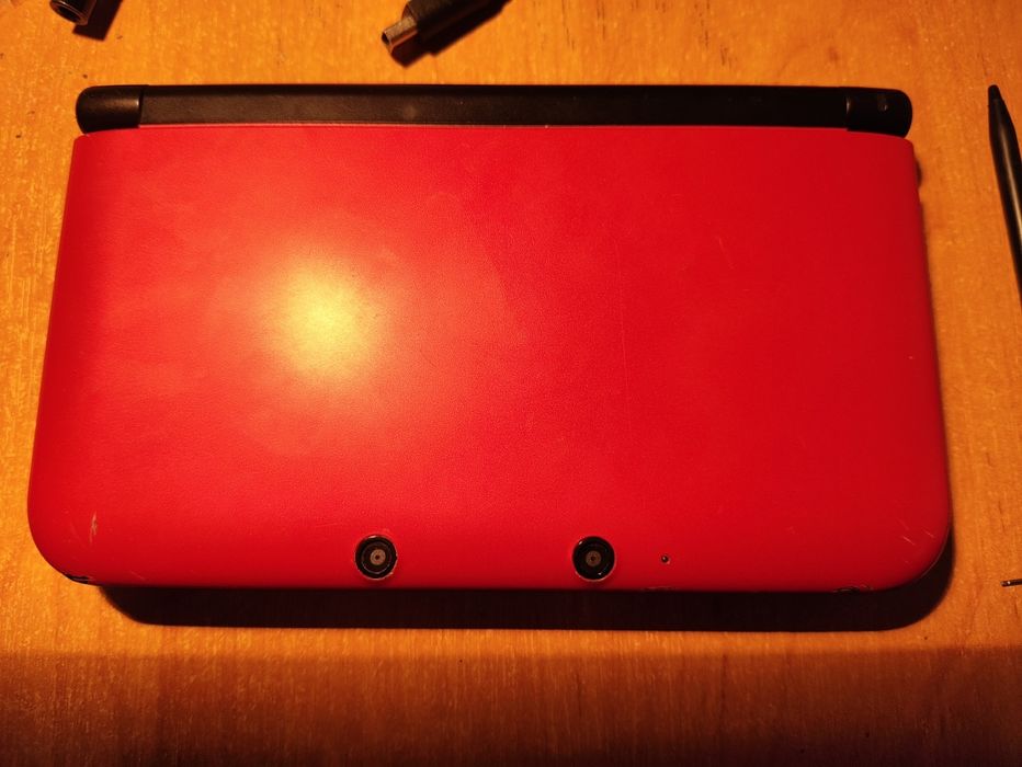 old 3ds xl red color