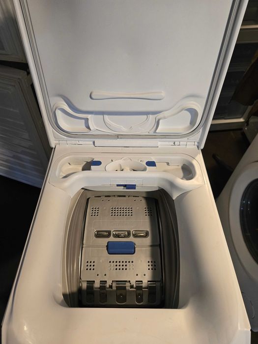 Pralka 40cm Elektrolux 1-6 kg Waga prania. 1200 obr. Gwarancja! LCD. Po serwisie. Super stan.