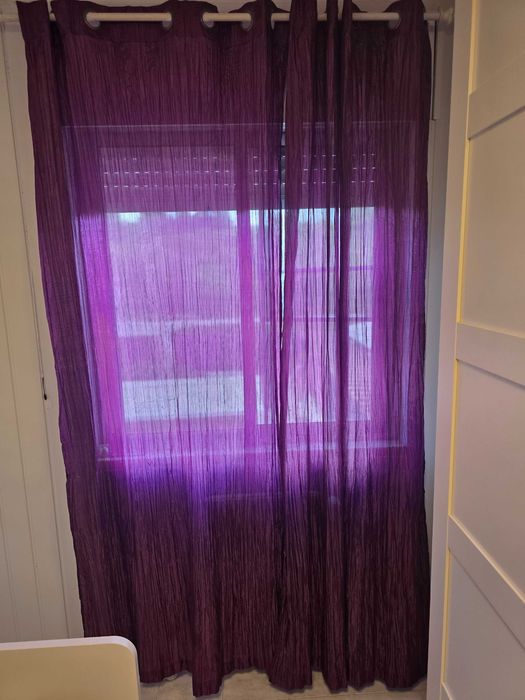 Par de cortinados lisos roxo