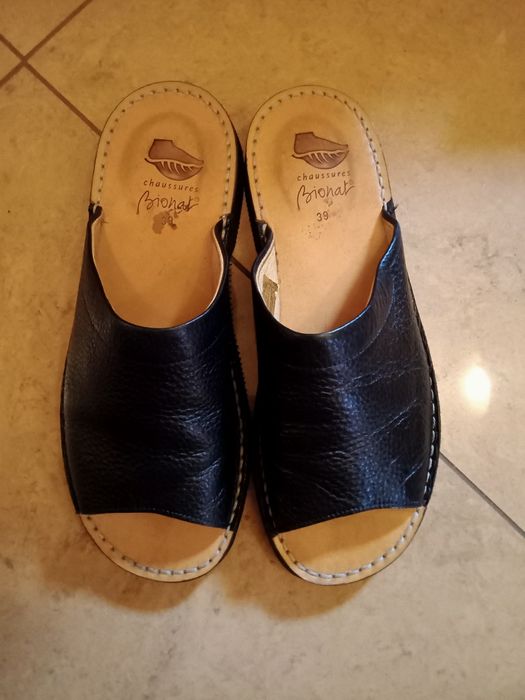 Klapki 39 damskie skórzane czarne