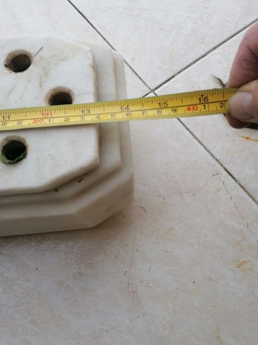 Floreira de cemitério para desocupar impecável