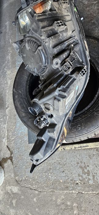 Farol para lande rover evoque.