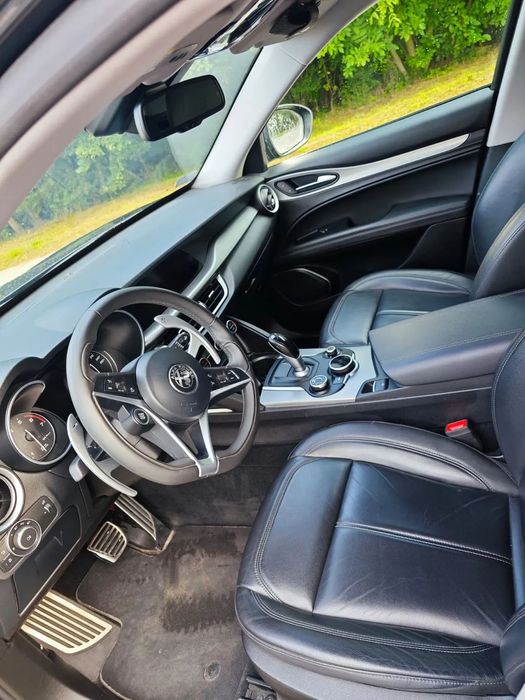 Alfa Romeo Stelvio Alfa Romeo Stelvio 2.0 280 KM Q4 | 2018 | 34 tyś. km | Automat | RACE