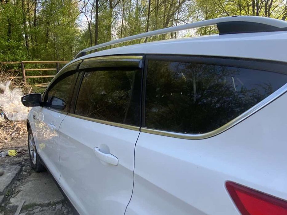 Ford Kuga/Escape 2013-2019 рр. Вітровики з хромом Niken Luxury (4 шт)