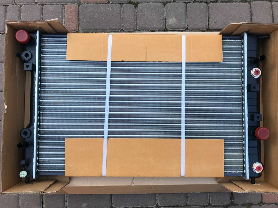 Радиатор Опель Омега Б Opel Omega B 2.5 3.0