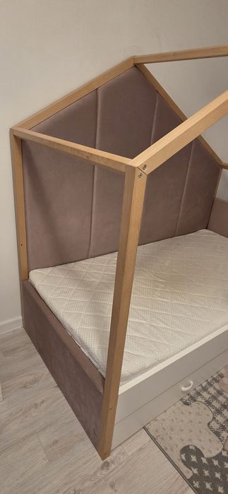 Łóżko  dla dziewczynki