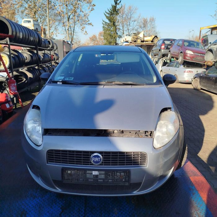 Fiat Grande Punto na części .