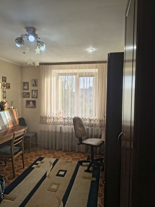 Продається 3-х кімнатна квартира по вул.Будівельників