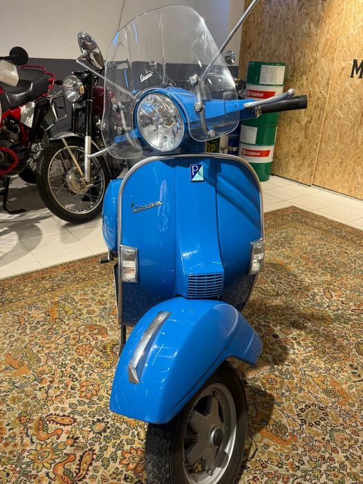Vespa PX125 Lisboa