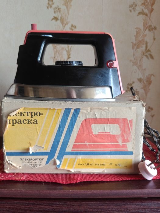Продам утюг(Васильковский 1991 г.)