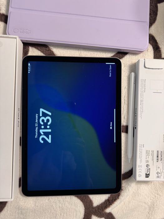 iPad Air 11-inch (M3) Wi-Fi Space Gray + Pencil Pro