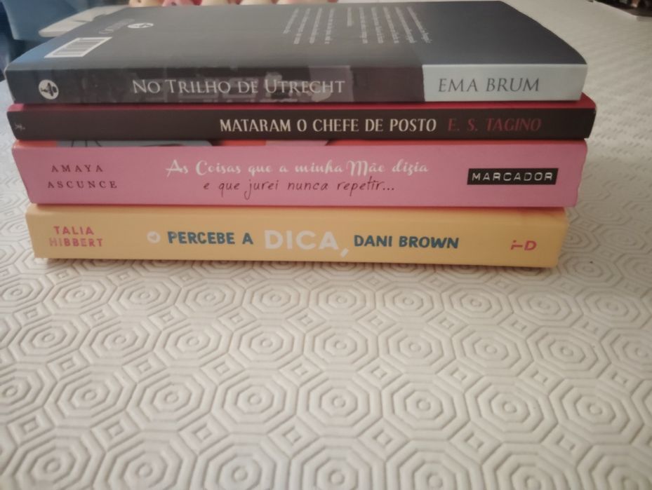 Livros de Romance, Thriller E Crônicas Como Novos