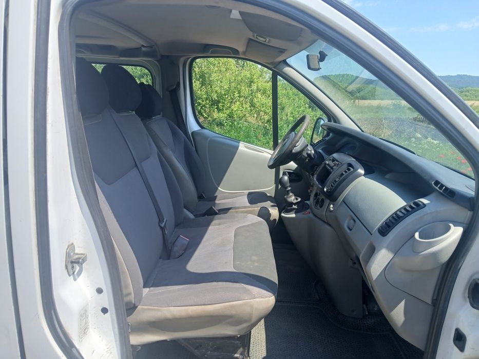 Opel vivaro 9-osobowy long 2.0 cdti cena z VAT