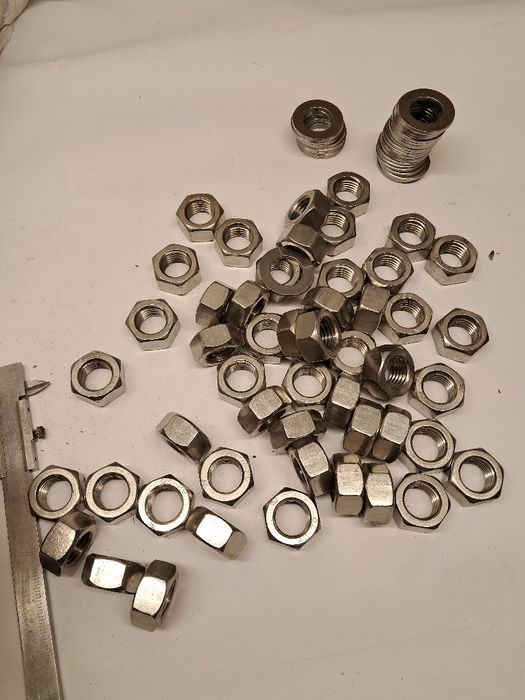 Podkładki i nakretki m20 a2-70