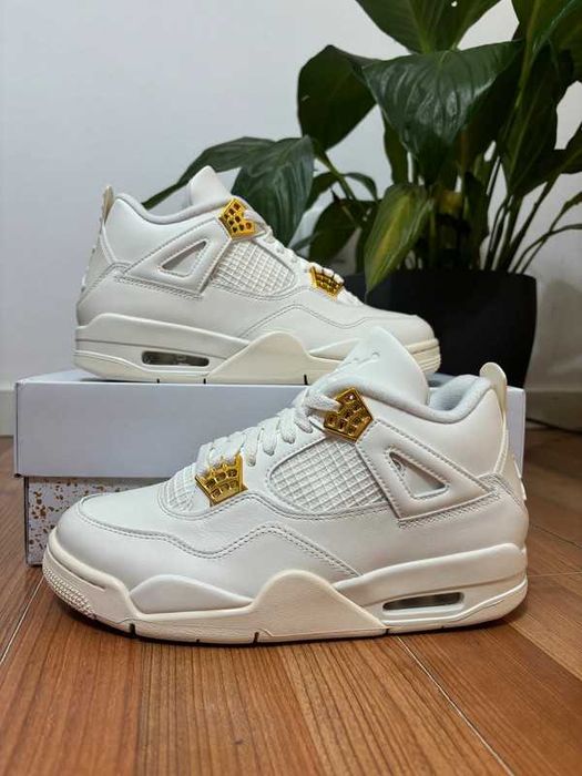 Jordan 4 Retro Metallic Gold r.41