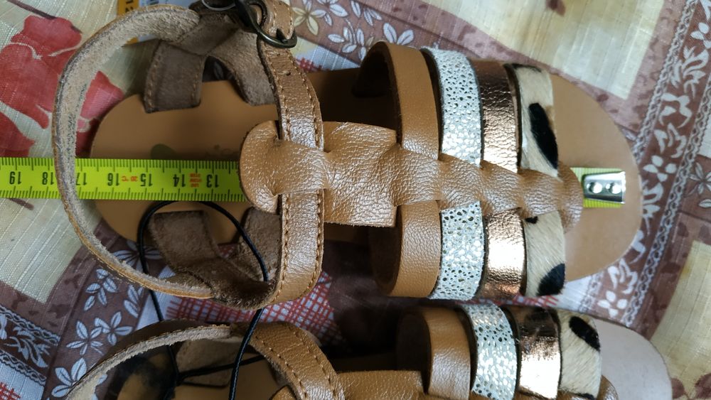 Сандалі дитячі нові