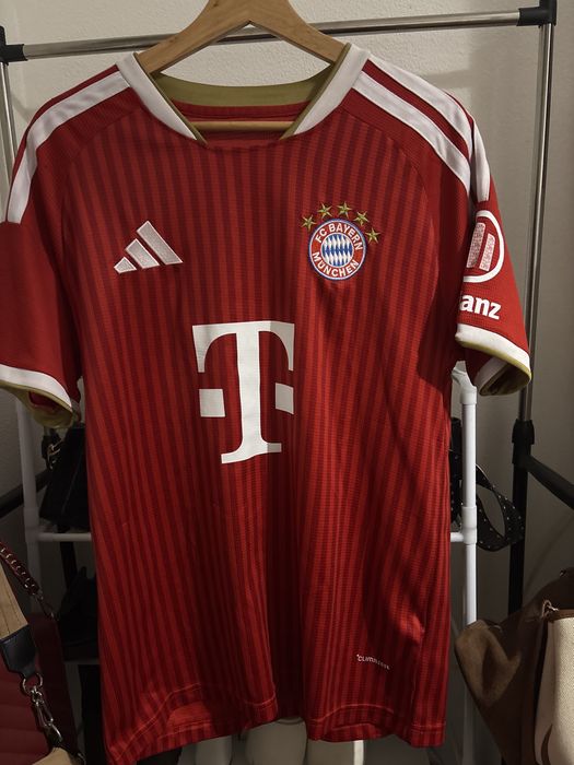 Camisola Olise Bayern