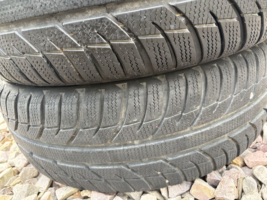 Dwie tylne zimowe Toyo Snowprox S943 175/55R15 77