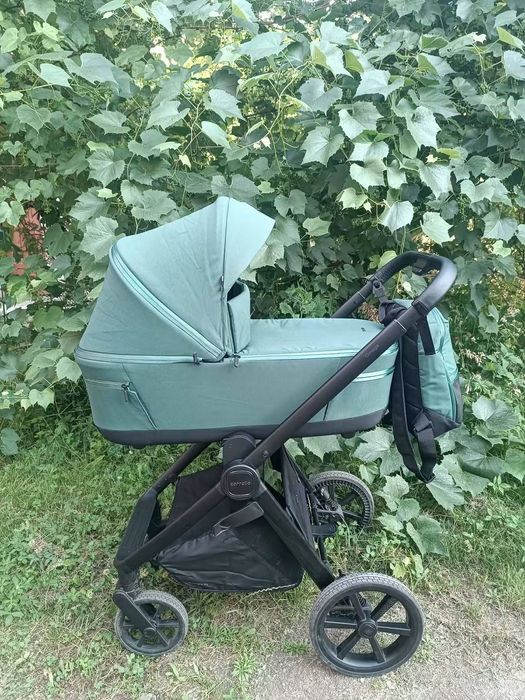 Коляска Carello Omega Plus в гарному стані