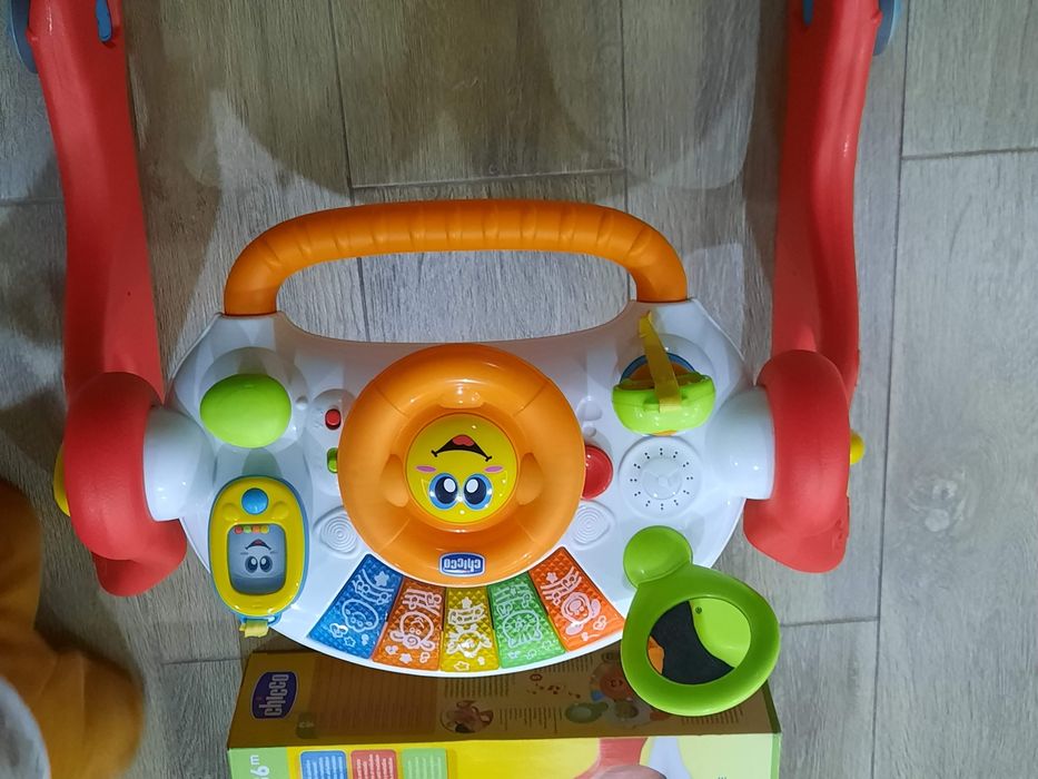 CHICCO, Cresce e caminha _ 4 em 1